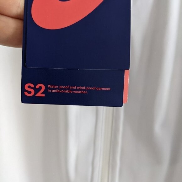 Nwt Asics | Accelerate Jacket In Brilliant White - Picture 13 of 15